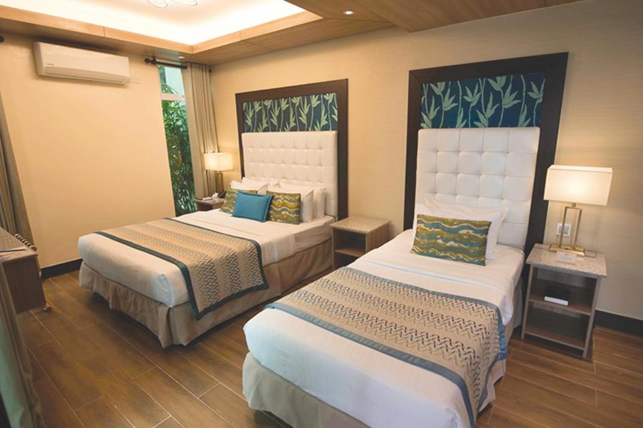 Acuatico Beach Resort & Hotel Inc. San Juan  Exterior foto